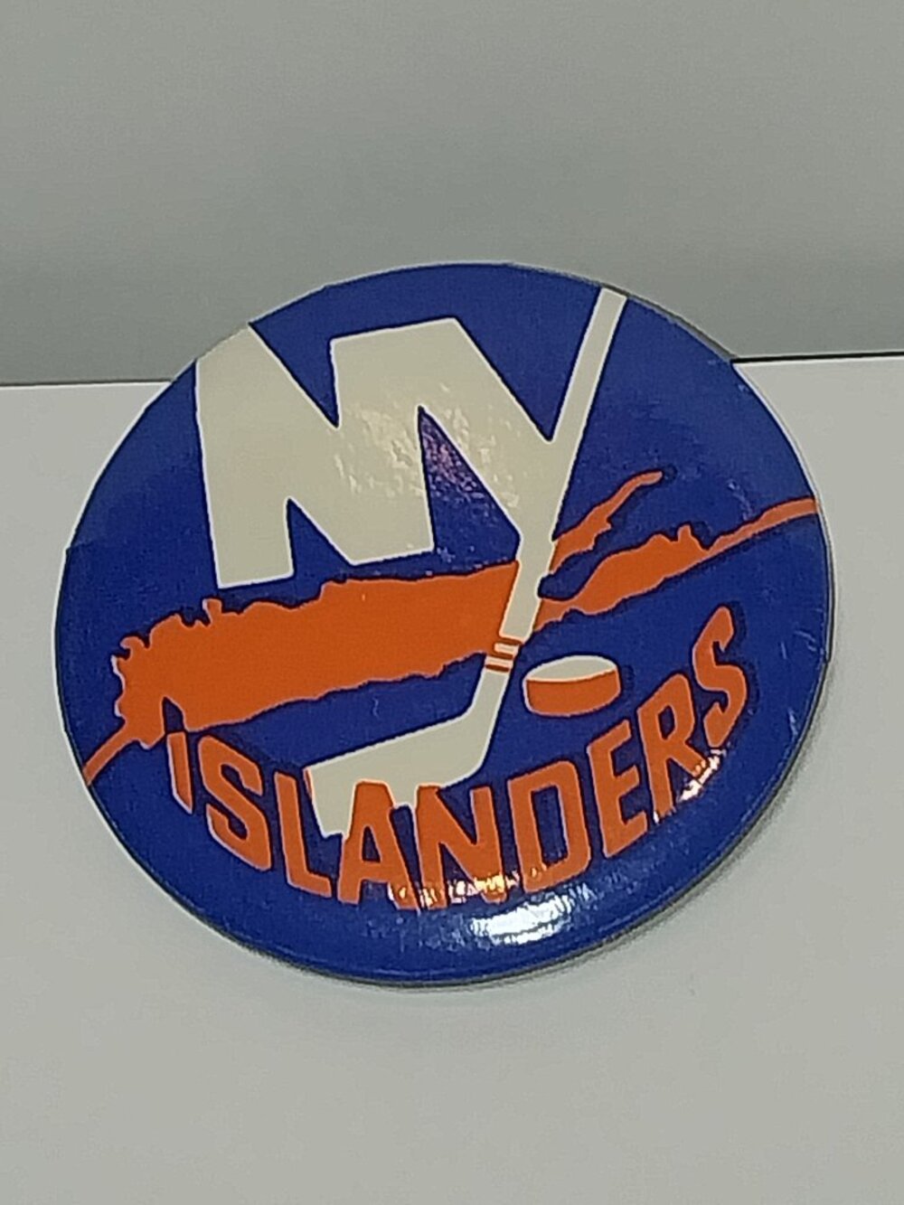 Vintage New York Islanders Pinback NHL Button.